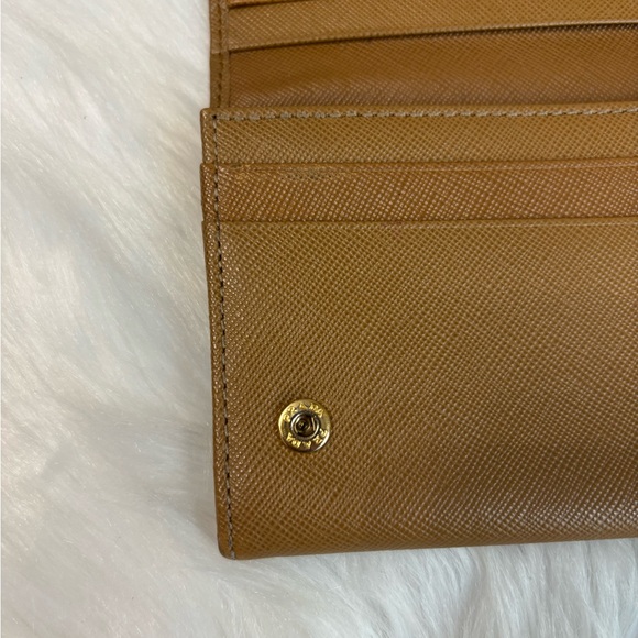 Prada Brown Leather Women's Wallet - Picture 11 of 14